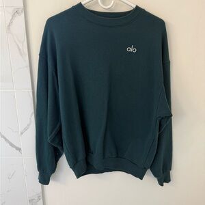 ALO Yoga Women’s Accolade Crew Neck Pullover  Green XXS